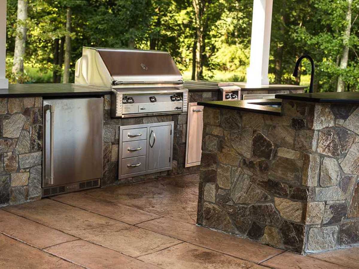 outdoor stainless steel kitchen